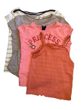 (4) Girls 6/7 Tee Shirts Gap, Old Navy, Osh Gosh GUC